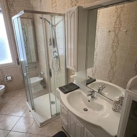 ベッド・アンド・ブレックファスト La Magia Del Mare